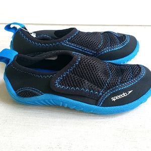 Speedo water shoes for little boy